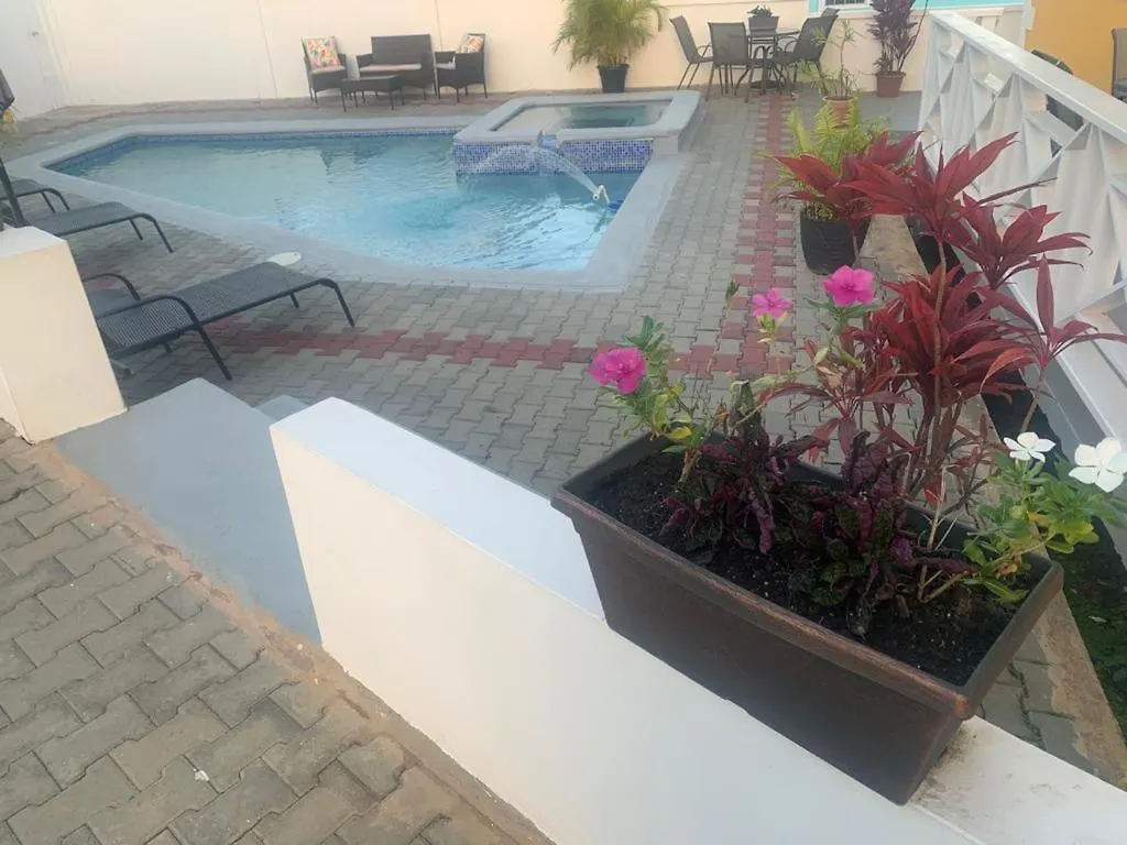 Faith'S Villa Tobago Diamond Guest house