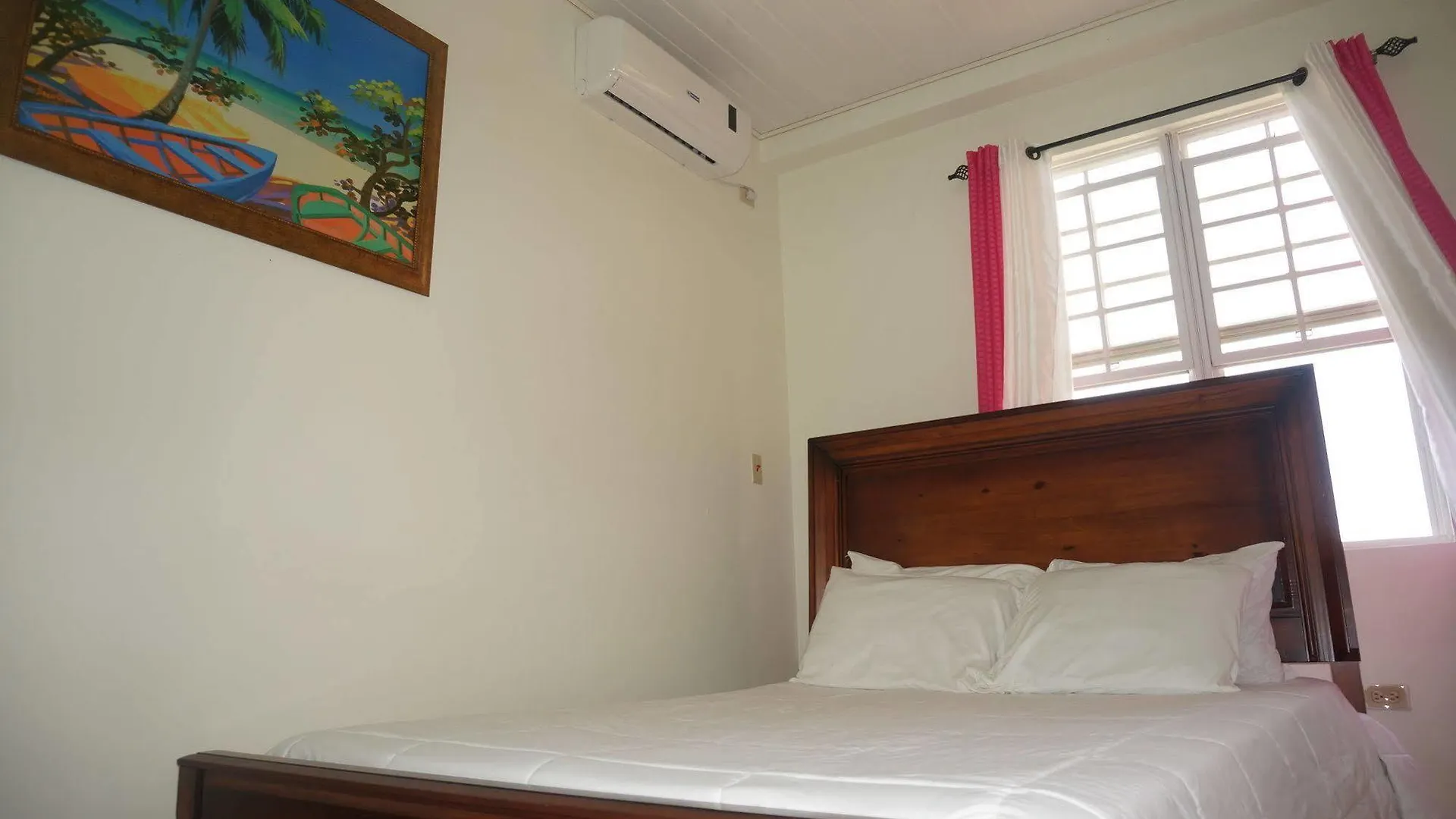 Faith'S Villa Tobago Diamond Guest house